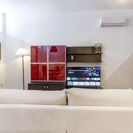 Santa Chiara - Self Check-in H24 - Wi-fi Veloce - Vicino Al Centro Daire