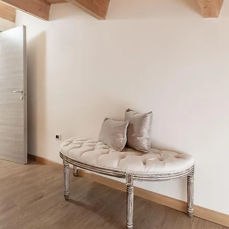 Apartment Exclusive Santa Chiara *