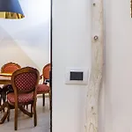 Apartment Santa Chiara - Self Check-in H24 - Wi-fi Veloce - Vicino Al Centro *