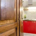 Apartment Santa Chiara - Self Check-in H24 - Wi-fi Veloce - Vicino Al Centro