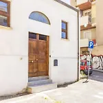 Santa Chiara - Self Check-in H24 - Wi-fi Veloce - Vicino Al Centro *