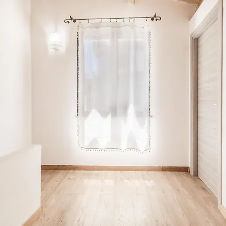 Santa Chiara - Self Check-in H24 - Wi-fi Veloce - Vicino Al Centro * サッサリ