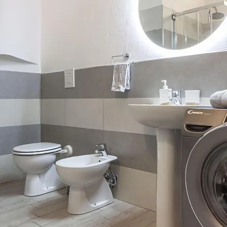 Apartament Santa Chiara - Self Check-in H24 - Wi-fi Veloce - Vicino Al Centro *