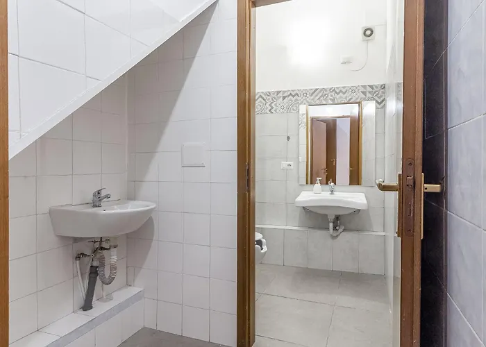 Апартаменты Santa Chiara - Self Check-in H24 - Wi-fi Veloce - Vicino Al Centro