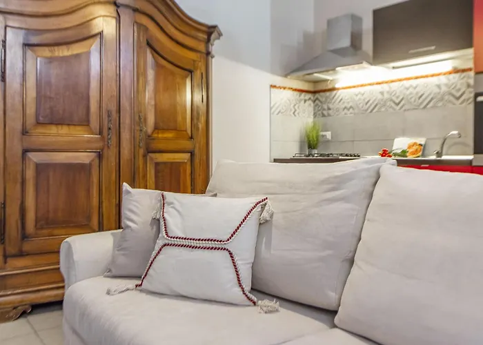 Santa Chiara - Self Check-in H24 - Wi-fi Veloce - Vicino Al Centro Апартаменты *