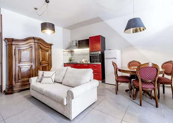 Santa Chiara - Self Check-in H24 - Wi-fi Veloce - Vicino Al Centro Апартаменты Сассари